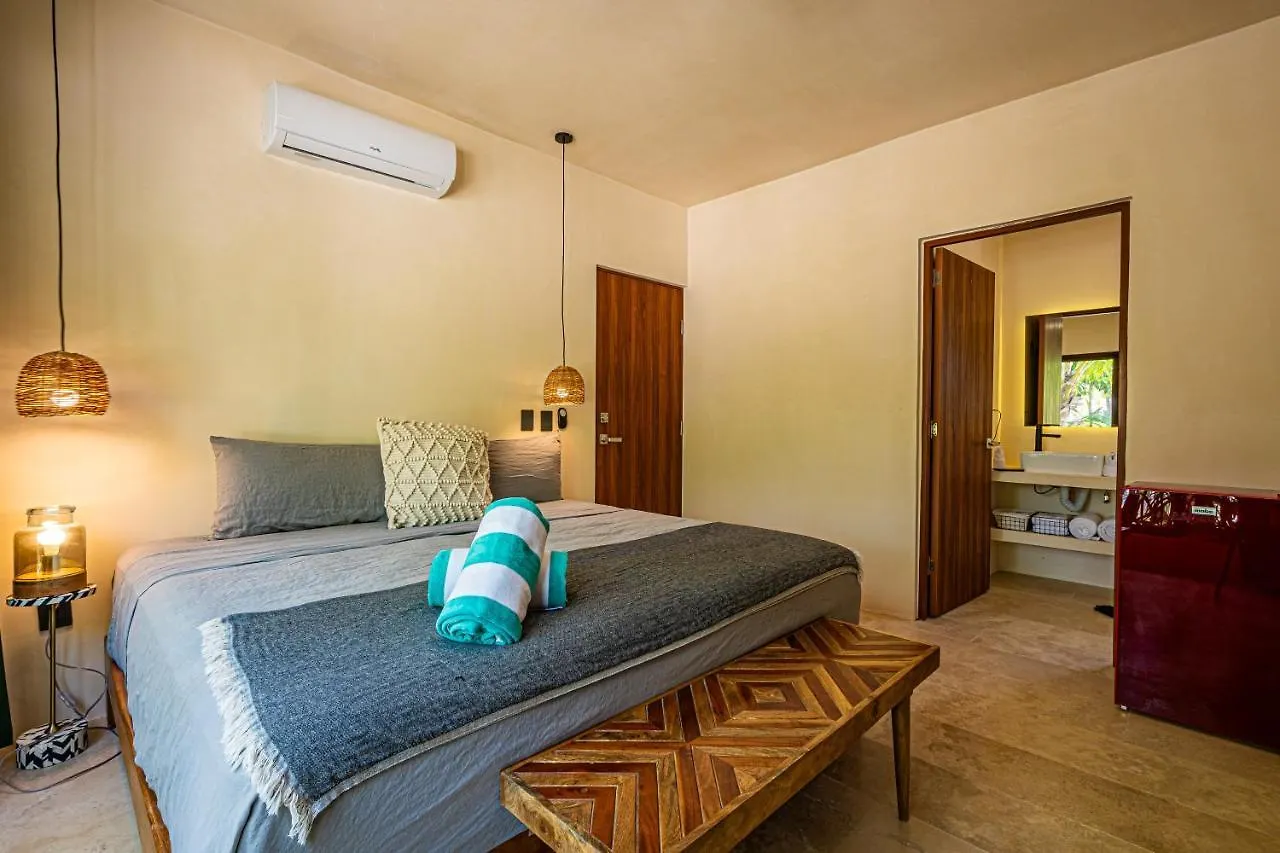 Tulum Jungle Villas - Villa Cenote